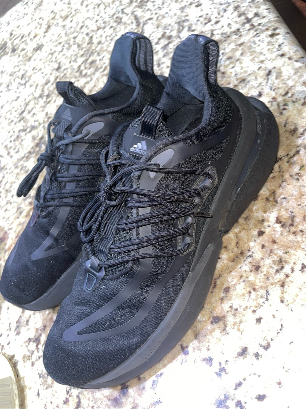 Adidas Alphaboost v1 - Picture 3 of 10